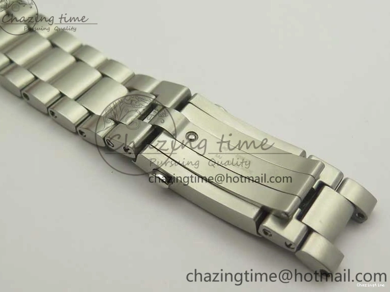 0428 Planet Ocean 2016 43.5mm SS Blue Bezel OM 1:1 Best Edition Blue Dial on SS Bracelet A8900 V WellDesigned 8029